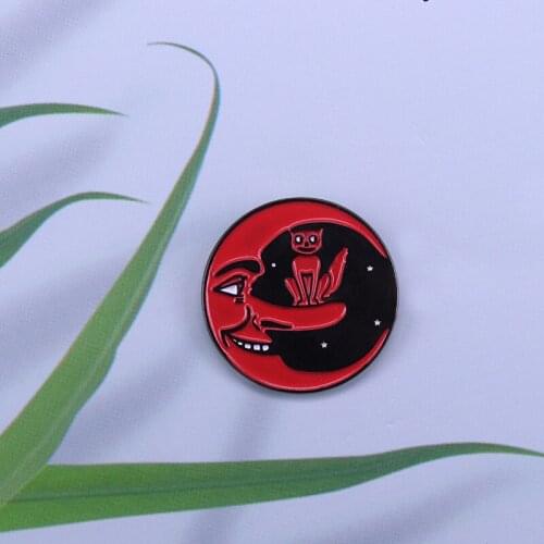 Smile Artemis pin Red cat and moon button badges Vintage dector