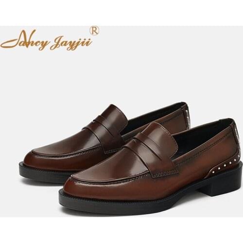 Woman Shoes Ladies Pumps Solid Patent Leather Basic Sweet Med High Square heels Slip-On Round Toe Fashion Mature Leisure 2019