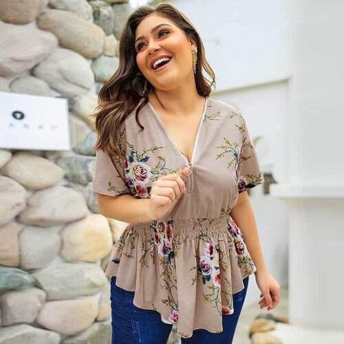 2021 Summer Plus Size Blouse V-neck Short Sleeve Oversized Blouse Ladies Women Elegant Boho Floral Blouse Shirt Women 3XL 4XL