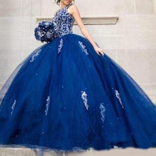 2020 Beaded Crystals Lace Quinceanera Dresses Crew Backless Royal Blue Ball Gown Party Sweet 16 Prom Dresses