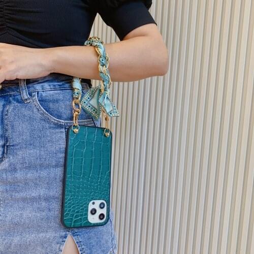 Fashion Luxury Crocodile pattern Bracelet wristband chain Phone Case For Samsung S10 S20 Plus S10E M20 M30 Note 9 10 20 Cover