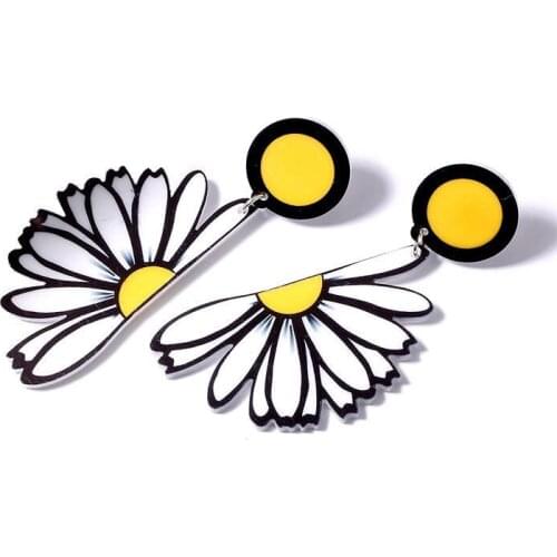 Hyperbole Daisy flower dangle earrings for women Acrylic Big Size Floral earrings Punk Rock Night Club Jewelry gift for birthday