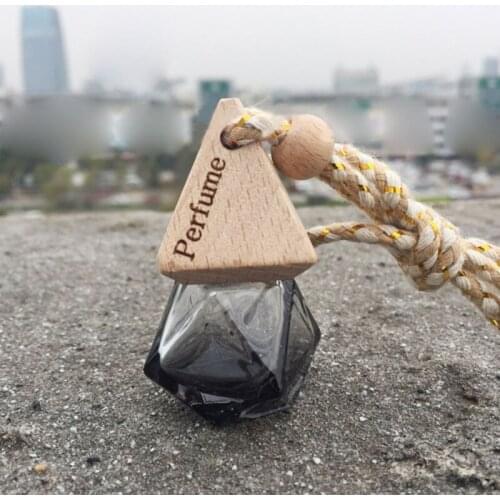 Car Perfume Bottle Empty Bottle Perfume Pendant Pyramid Cover Diamond Perfume Bottle