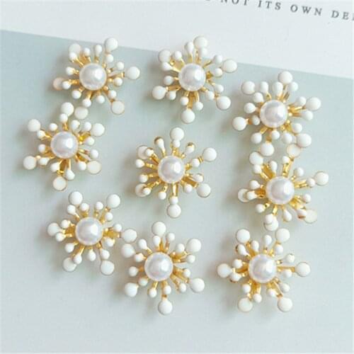 10 pcs/lot Alloy Little Flower Creative Gold Pearls Rhinestone Buttons Ornaments Earrings Choker Hair DIY Jewelry Accessories