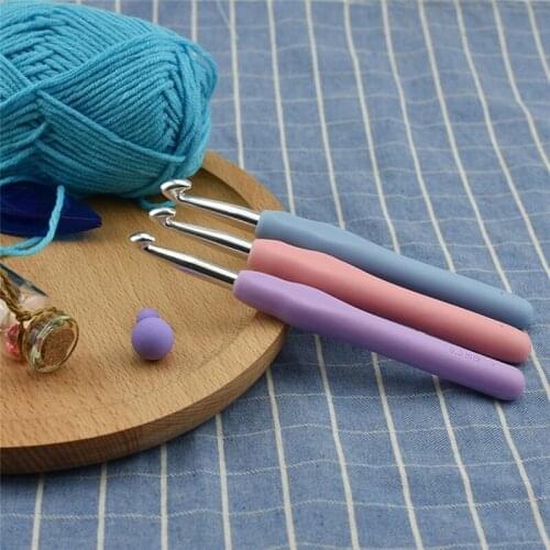 3pcs Metal Knitting Needles Crochet Hooks Sewing Tools Candy Color Weave Craft Yarn Sewing Tools Crochet Hooks Needles