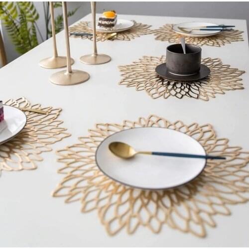 Saccura Table Decorations