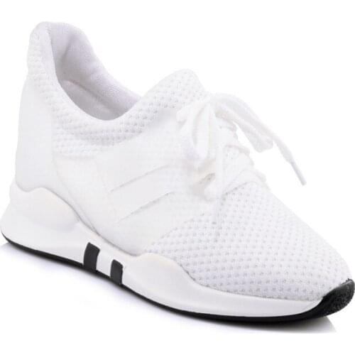 In the spring of 2018 new students leisure sports shoes size code 29-45 lace-up shoes with 1229
