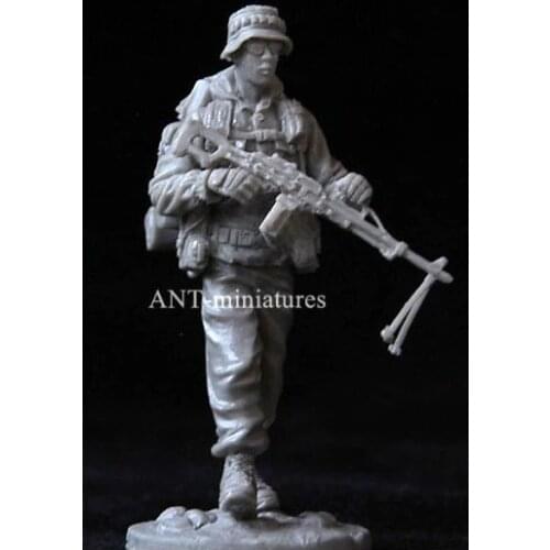 1/35 scale Modern Warfare Russian Special Forces Machine gun miniatures WWII Resin Model Kit Model Free Shipping