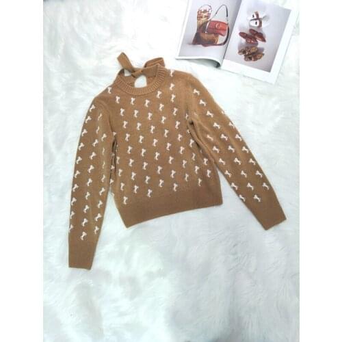 Hot Sale !!! 11.10 Fashion Embroidery Pattern Round Neck Back Hollow Out Lace Up Knitwear Women Wool Knit Pullover Sweater