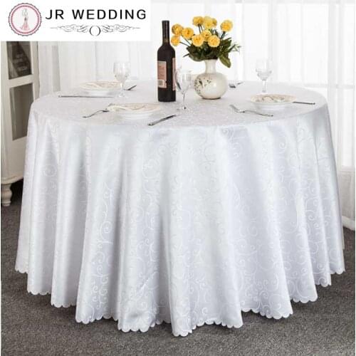 JR WEDDING Jacquard Tablecloths On The Table