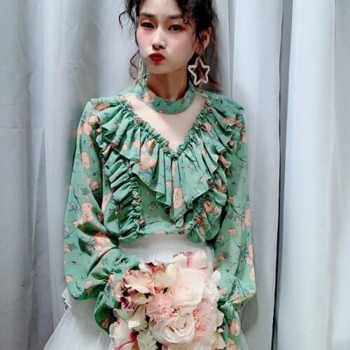 JuneLove Spring Women Floral Elegant Blouse Vintage Lady Butterfly Sleeve Hollow Out Shirt Casual Female Printed Boho Blouse Top