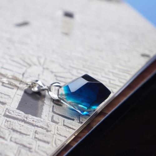 4 Pieces Mixed Shape Silicone DIY Molds for Making Beautiful Pendant Earring Resin Jewelry DIY Craft Supplies