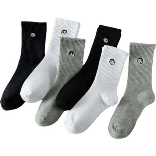2021 new series of Korean mens and womens cotton sports socks, simple black, white, gray and cute kawaii spring and summer
