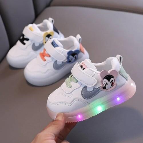 Hot Sales Disney Cute First Walkers Micky Mouse Cute LED Lighted Baby Boys Girls Sneakers Infant Toddlers Cool Baby Shoes