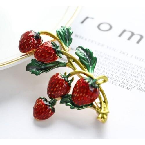 1PC Hot Sales Enamel Strawberry Brooches for Women Red Color Pin Brooch Plant Design Cute High Quality Jewellry Summer Style