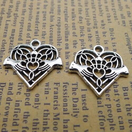 20pcs/Lot 20x20mm Antique Silver Color Love Devotion Hollow Heart Charms Pendant For Jewelry Making DIY Jewelry Findings