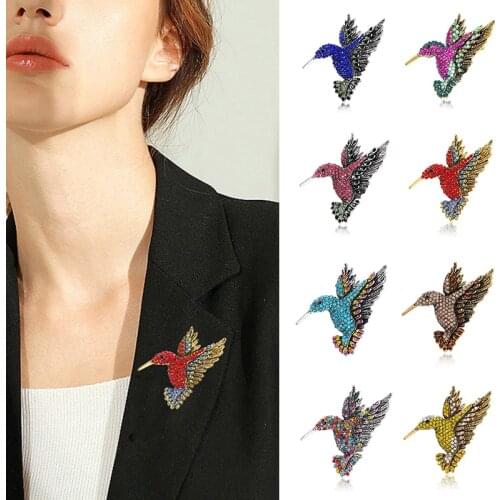 Colorful Rhinestone Hummingbird Brooch Animal Brooches for Women Korea Fashion Corsage Breastpin Vintage Animal Brooch Pins Gift