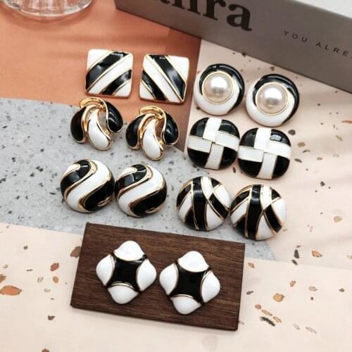 Black White Enamel Splicing Contrast Earrings Stud Square Round Geomtry Brinco For Womens Party Wedding Jewelry