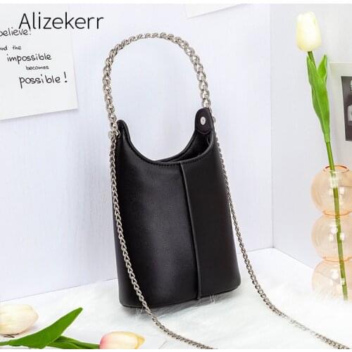 Designer Metal Handle Bucket Handbag Women 2021 New Chic Chain Soft Crossbody Bag Ladies Fashionable Clutch Purse High Quality