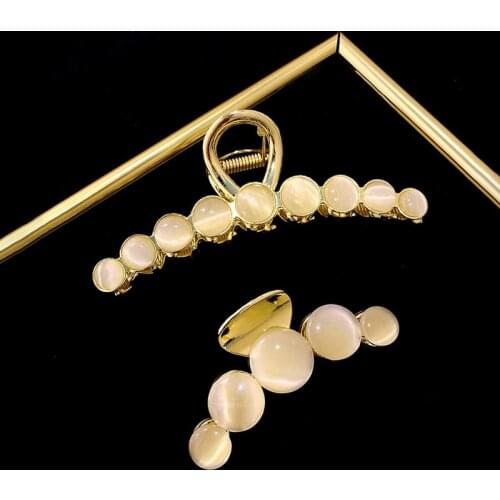 South Koreas Dongdaemun new pearl hairpin back head grabbing clip hairpin female temperament clip headdress shark clip summer