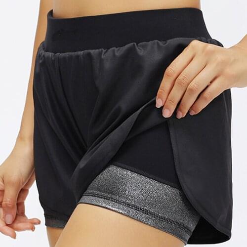 2020 new Matte Coated Textur Shorts Women Fitness Top Elastic Running Workout Short For Ladies Gym Sport Shorts