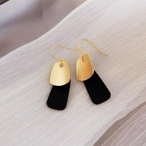 High-class feeling ear ornaments french-style net famous hundred match small crowd temperament fashion personality ear ornaments