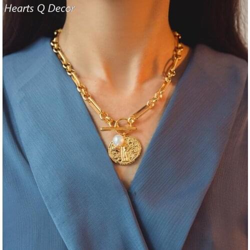 Bass Baroque Pearl Portrait Toggle OT Chain Choker Statement Necklace Punk Hiphop Designer T Show Runway Gown Sweet Boho Trendy