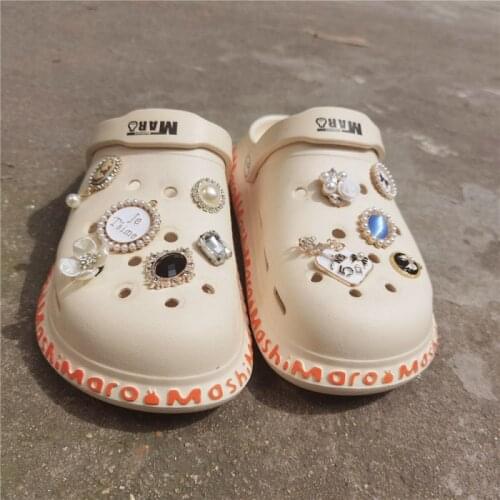 2021 Hot Sale Croc Charms Elegant Croc Shoes Fashion Shoe Charms Bundle Shoe Decoration Shoe Croc Designer for Girls Luxury