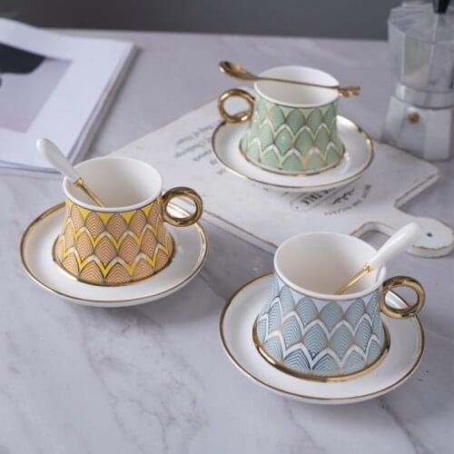 Royal Bone China Tea Cup Set Luxury Coffee Mug Handmade Gold Coffee Cup Porcelain Cute Gift Box Taza Ceramica Kitchen Dining Bar