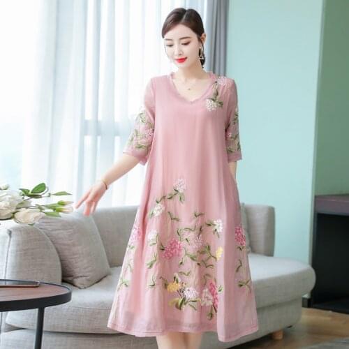 National style new dress women retro embroidery Flower V-neck short-sleeved dress women fashion temperament large size dress 4XL