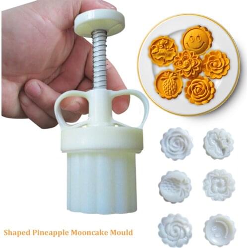 Wholesale 3D Mid Autumn Festival Hand Pressure Moon Cake Mold With 6 Stamps Cake Making Molds Set Hand Moulds DIY Craft Making