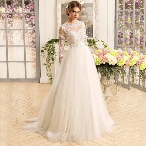 Chic Long Sleeves Wedding Dresses 2020 Lace Appliqued Sweep Train Beach Boho Bridal Gowns Vestido de Novia