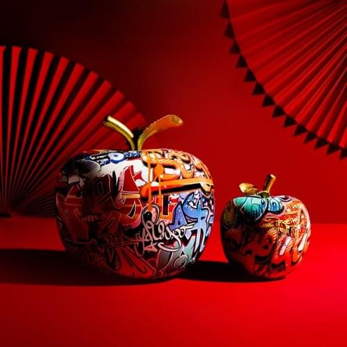 Creative Graffiti Art Sculpture Apple Resin Model Statue Fashion Home Decoration Accessories Office Desk Decoration Crafts Gifts