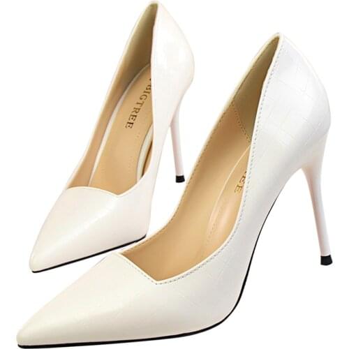 Retro Women Patent Leather 9.5CM Thin High Heels Pumps Shoes Ladies Shallow Slip-On Pointed Toe Mirror Texture Party Club Shoes