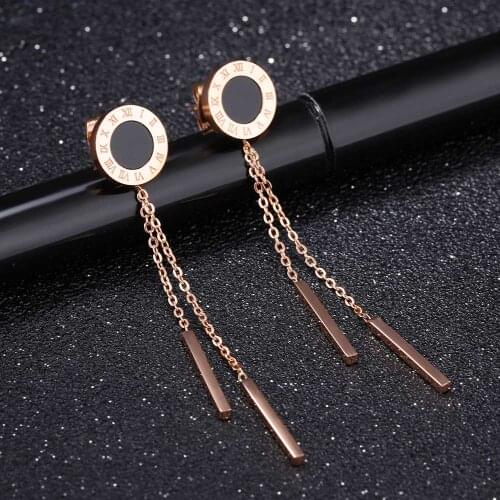 BOBOTUU Simple Temperament Rose Gold Color Titanium Steel Dangle Earrings Roman Numerals Black Disc Drop Earrings Female BE17079