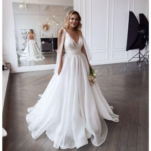 Deep V-Neck Pleats Backless Sleeveless Organza A-Line Wedding Gown Plus Size Princess Bride Dress Vestido De Noiva