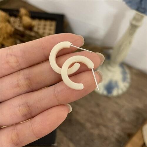 C-shaped Cream Resin Stud Earrings for Women Girls Korean Geometric Small Cute Earrings Acrylic Fashion Jewelry Wholesale Gift