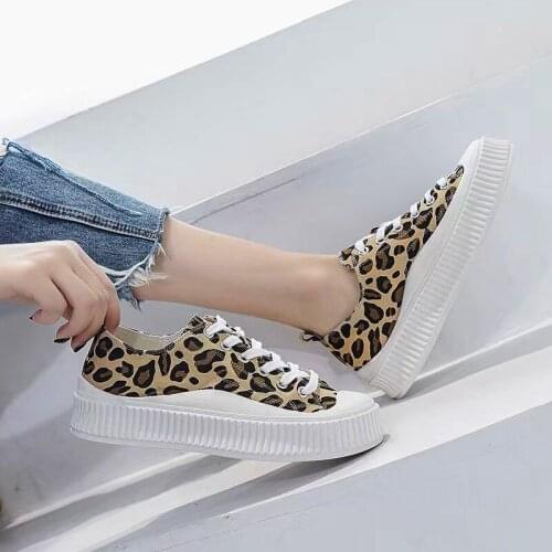 Womens Platform Vulcanize 2021 Fashion Summer Woman Canvas Shoes Spring Autumn Casual Lady Flats Running Sneakers