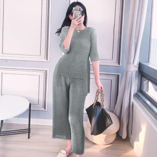 Pant Suits Women Plus Size Miyake Pleated Set 2020 Summer Round Neck Half Sleeves Hi-lo Top + Ankle Length Wide Leg Pants