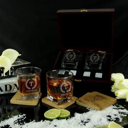 Personalized Whiskey Glasses Set with Wood Box, Fathers day gift,for, boyfriend gifts, Groomsman gift, gift for him, corporate
