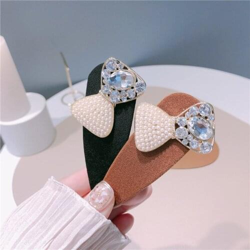 Fashion cute flowers Hair Barrette Hair Clip Hairpin Girls rhinestone autumn winter Hair Accessories Women Headdress Wholesale