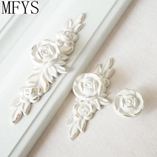 Shabby Chic Dresser Drawer Knobs Pulls Handles Creamy White Gold Rose / Flower Kitchen Cabinet Knobs Ornate Knob Hardware