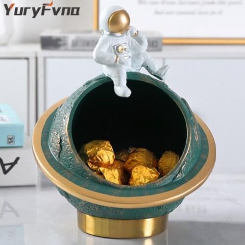 Creative Astronaut Storage Box Statue Key Display Table Shoe Cabinet Decoration Home Accessories Small Space Astronaut Figurine
