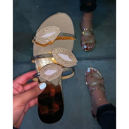 2020 New Women Sandals Rhinestone Flat Sandals Bling Women Shoes Woman Sandalie Beach Summer Women Flip Flops Female Slippers