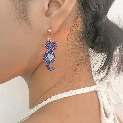 Lalynnly Fashion Blue Cute Cat Drop Earrings For Women Animal Partten Beads Jewelry Wedding Holiday Gift Accessories E9805