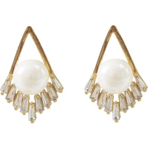 LANFLORA fashion Valentines-day gift women pearl stud earrings copper alloy earrings Classic bulk wholesale earrings