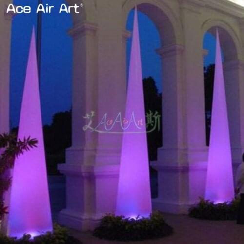Popular lighting inflatable cones,light column wedding party decoration with 16 changing colors for sale