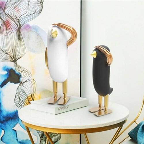 Hope Bird Salutes Art Figurine Nordic Home Decor Penguin Statues And Sculptures Modern LivingRoom Decoration Accessorie Abstract