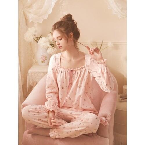 Free Shipping 2020 New Princess Womens Pajamas Long Pants Floral White and Pink Sleepwear Cotton Nightshirt Vintage Nightgown