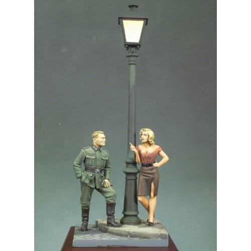 1:32 scale die-casting resin assembling mold world war resin actress and officer hand-painted white mold to assemble the model